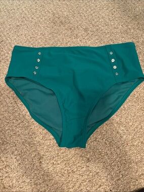 High-Waist Green Women’s Swim Bottom
